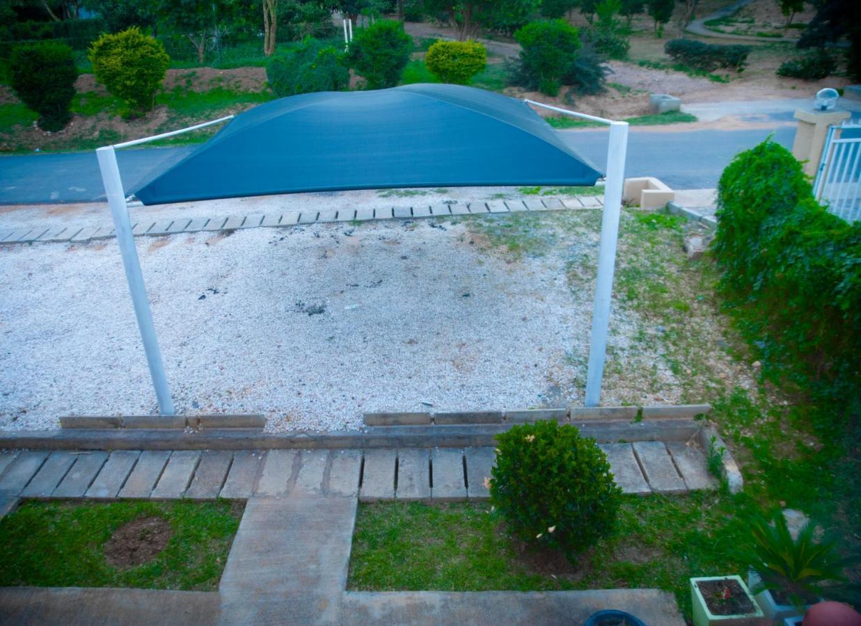 Sanctuary Aparthotel-Ac-Garden- Solar-Wi-Fi -Firepit-Park-Carport Lusaka Kültér fotó